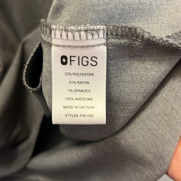 Figs men’s graphite v neck 2 pocket scrub top size XXL - Picture 5 of 8